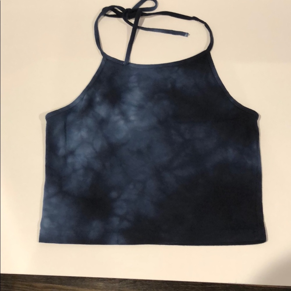 Halter Tank